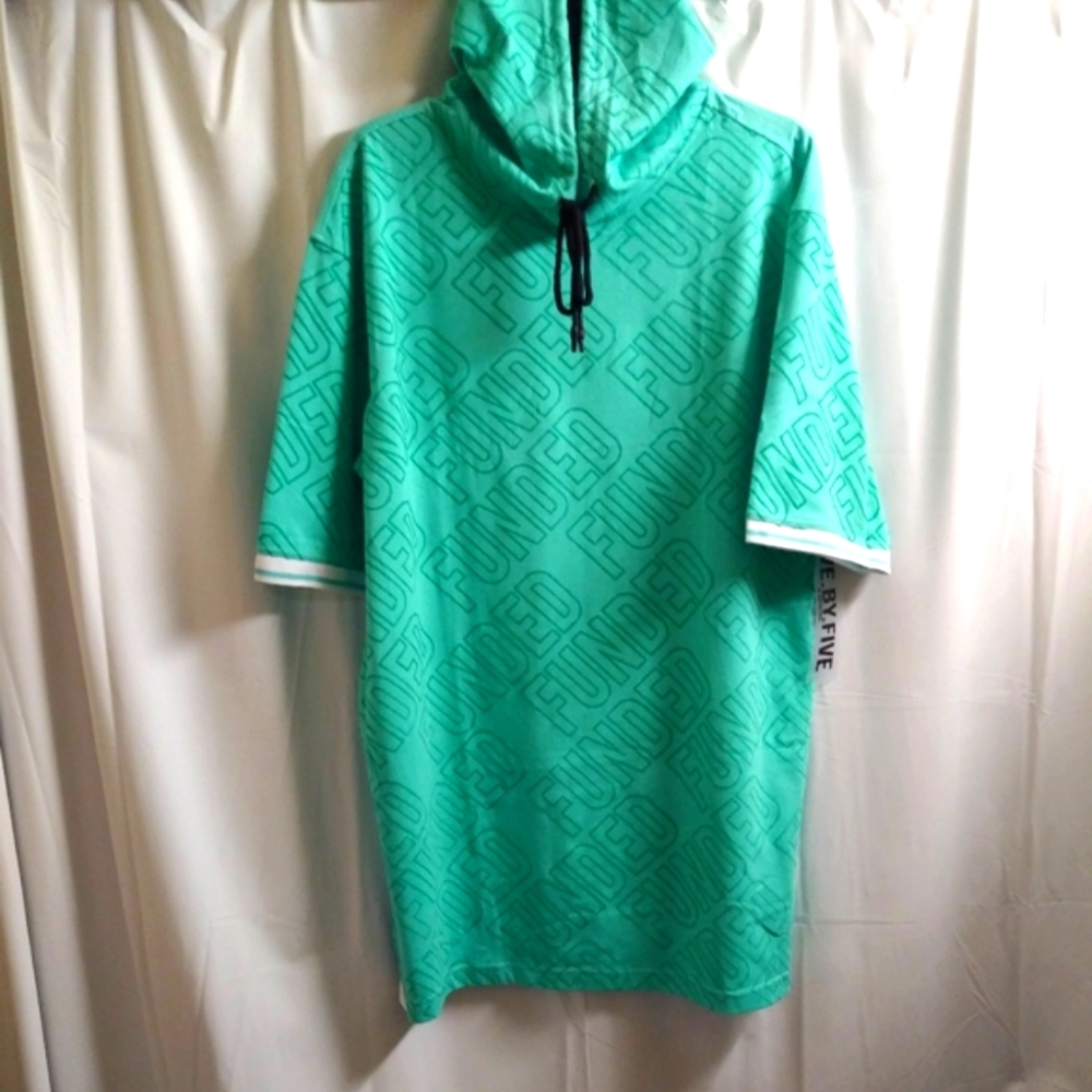 CHRISTMAS SPECIAL!!MEN'S SHORT SLEEVE HOODIE  SZ L